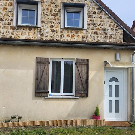 Joli Studio En Centre Ville Faremoutiers Ngoại thất bức ảnh