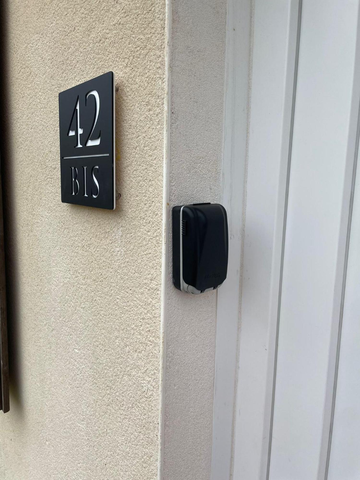 Joli Studio En Centre Ville Faremoutiers Ngoại thất bức ảnh