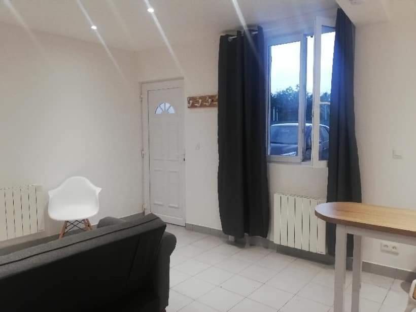Joli Studio En Centre Ville Faremoutiers Ngoại thất bức ảnh