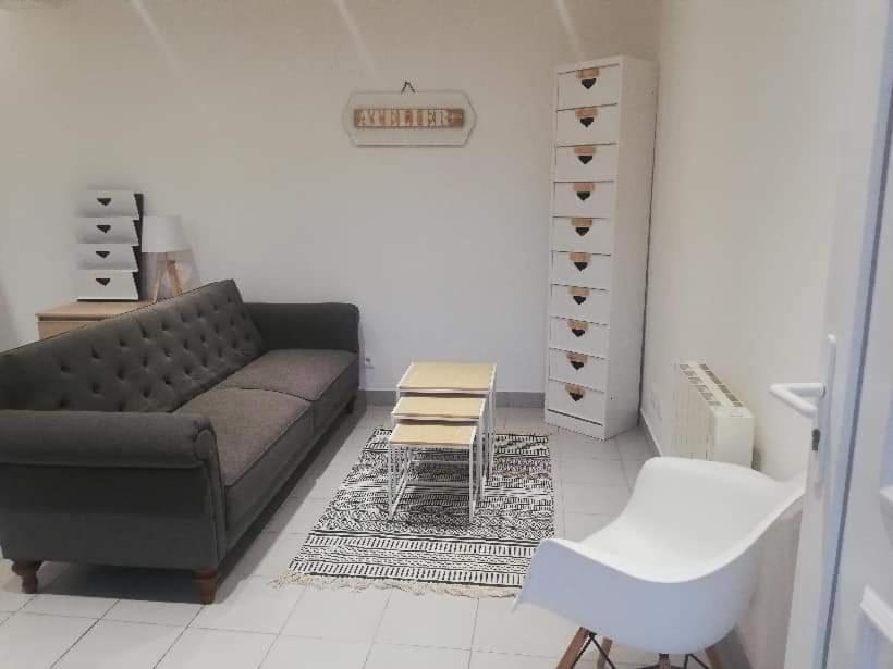 Joli Studio En Centre Ville Faremoutiers Ngoại thất bức ảnh